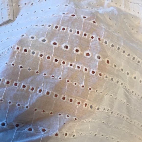 Jennifer&Grace Top White Eyelet Bell Sleeve Small - Picture 4 of 9